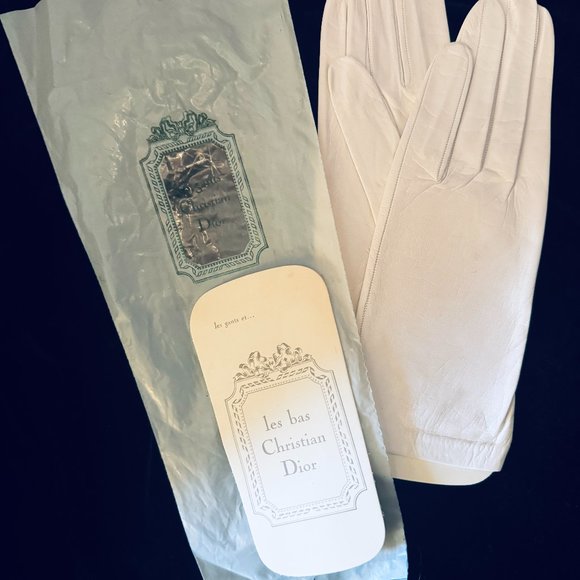 VTG RARE CHRISTIAN DIOR Pristine Soft 100% Leather White Gloves Original Tags